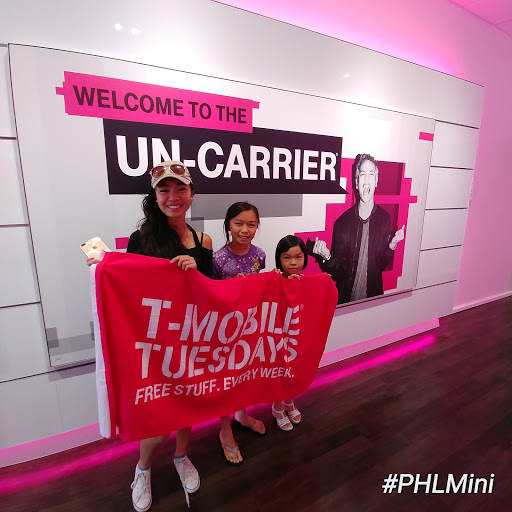 Cell Phone Store «T-Mobile», reviews and photos, 611 Cross Keys Rd Suite B203, Sicklerville, NJ 08081, USA