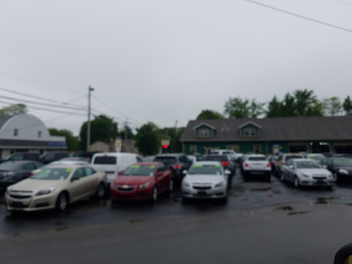 Used Car Dealer «Bergen Sales Inc», reviews and photos, 59 S Lake Ave, Bergen, NY 14416, USA