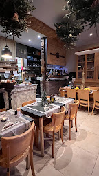 Photo n°38 de La Femme du Boulanger à Nice ()