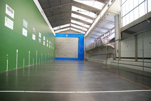 Miruaitz Pilotalekua en Mutriku, Guipúzcoa