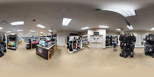 Computer Store «Micro Center», reviews and photos, 655 Merrick Ave, Westbury, NY 11590, USA