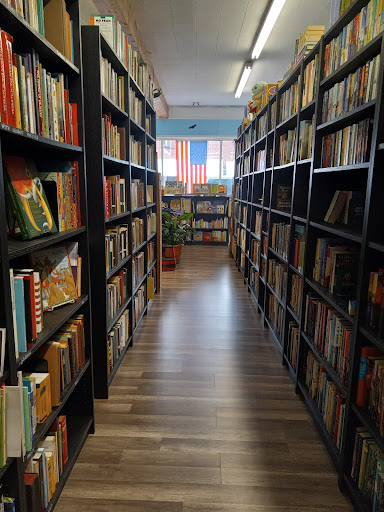 Used Book Store «Fenwick Street Used Books & Music», reviews and photos, 41655 Fenwick St, Leonardtown, MD 20650, USA