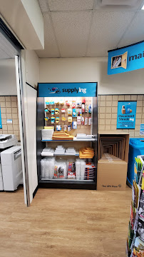 The UPS Store - Photo 8 - Car repair in Glendale, CA, Glendale