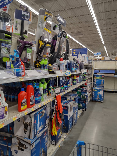 Department Store «Walmart Supercenter», reviews and photos, 6819 Walton Ln, Gloucester Courthouse, VA 23061, USA