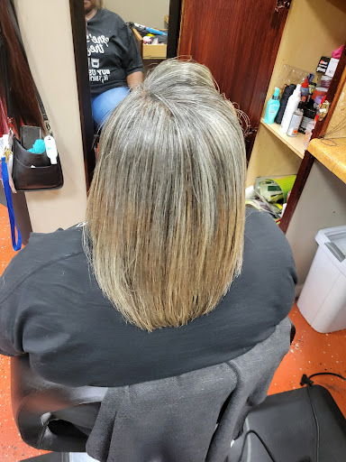 Beauty Salon «Beautiful Blessings Beauty & Barber Salon», reviews and photos, 2828 Doctor M.L.K. Jr Blvd, Anderson, IN 46016, USA