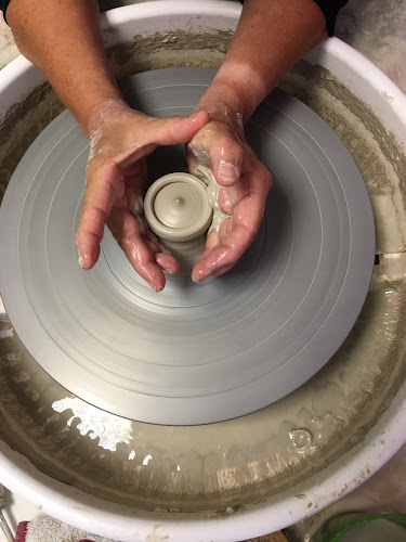 Cours de poterie la poterie de suzy Plouédern