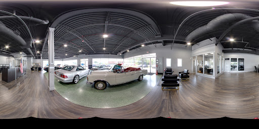 Car Dealer «LUXURY CAR OUTLET», reviews and photos, 751 W Roosevelt Rd, Lombard, IL 60106, USA