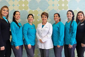 Advanced Family Dental Kendall image