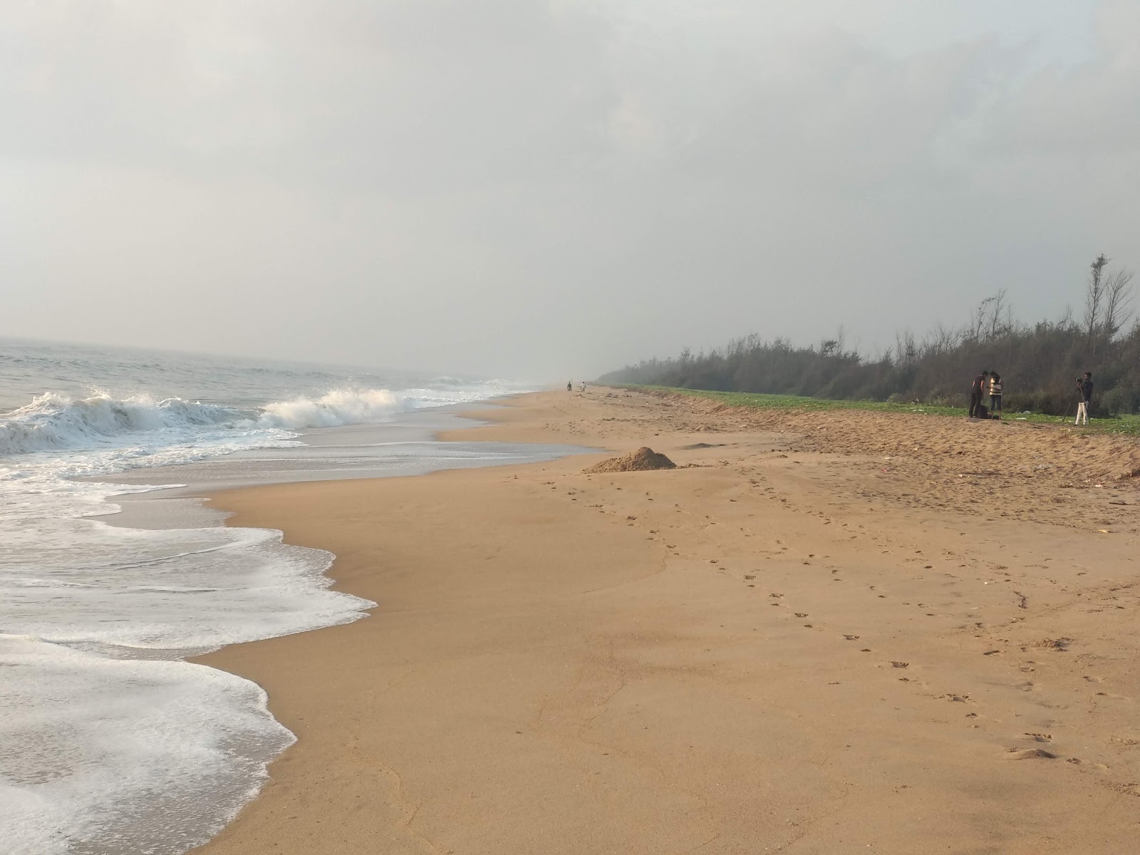Ajay Beach的照片 带有碧绿色纯水表面