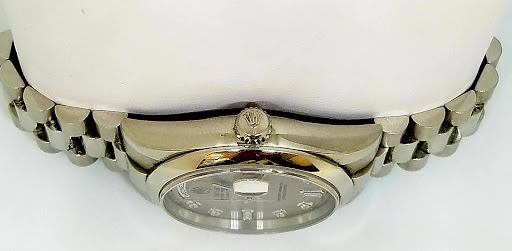 Jewelry Store «Saatchi Jewelry», reviews and photos, 4545 Austin Blvd, Island Park, NY 11558, USA