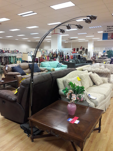 Shopping Mall «Southland Shopping Center», reviews and photos, 6944 W 130th St, Middleburg Heights, OH 44130, USA