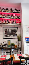 Photo n°69 de Flagrant Délice à Paris ()