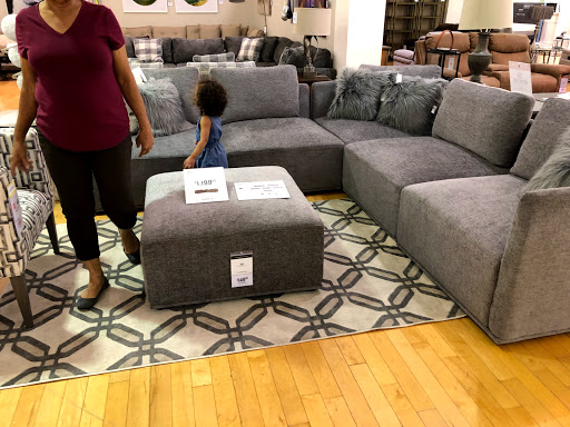 Furniture Store «American Signature Furniture», reviews and photos, 1924 W International Speedway Blvd, Daytona Beach, FL 32114, USA