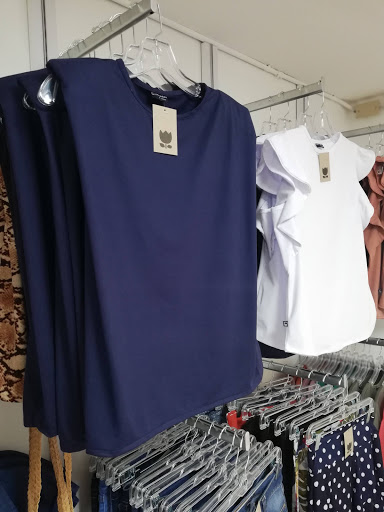 Tiendas para comprar camisetas manga larga mujer Caracas
