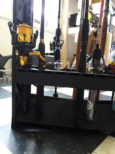 Tack Shop «Harford Crabbing & Tackle Supplies», reviews and photos, 3940 Conowingo Rd, Darlington, MD 21034, USA