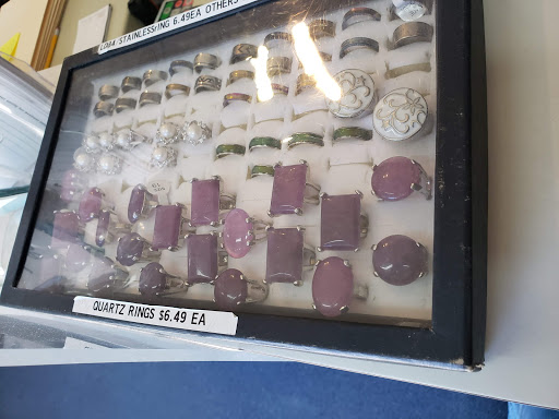 Gift Shop «Holes inthe Wall / Walls Gifts & More», reviews and photos, 705 N State St, Ukiah, CA 95482, USA