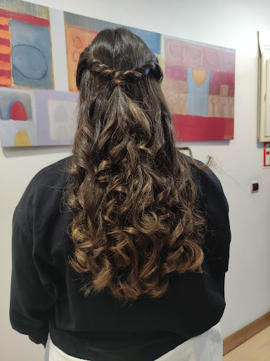 Peluquería Oslé en Cabezón de laSal, Santander
