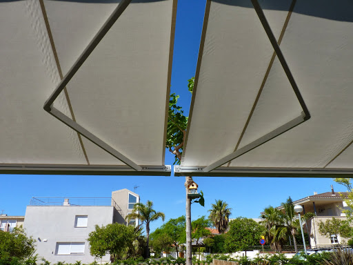 LLAZA WORLD, S.A. toldos en Alcover