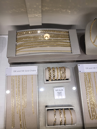 Jewelry Store «Kay Jewelers», reviews and photos, 525 Clairton Blvd, Pleasant Hills, PA 15236, USA