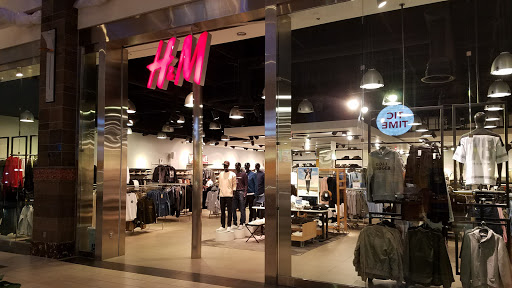 Clothing Store «H&M», reviews and photos, 5007 N Montclair Plaza Ln, Montclair, CA 91763, USA