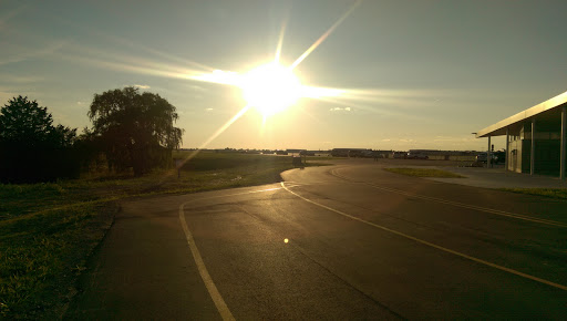 Tourist Attraction «Gerald R. Ford International Airport Viewing Area», reviews and photos, 4910 Kraft Ave SE, Grand Rapids, MI 49512, USA