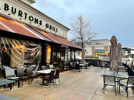 Shopping Mall «The Promenade Shops at Evergreen Walk», reviews and photos, 501 Evergreen Way #503, South Windsor, CT 06074, USA