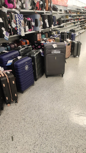 Clothing Store «Ross Dress for Less», reviews and photos, 2660 N Josey Ln, Carrollton, TX 75007, USA