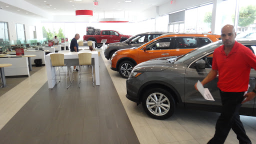 Nissan Dealer «Nissan of Huntington», reviews and photos, 850 E Jericho Turnpike, Huntington Station, NY 11746, USA