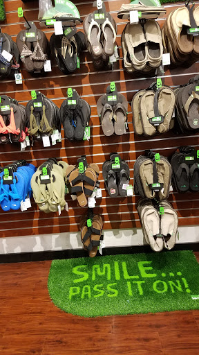 Outdoor Sports Store «Kitty Hawk Kites», reviews and photos, 324 Laskin Rd, Virginia Beach, VA 23451, USA