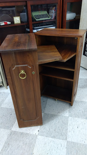 Thrift Store «This-N-That Thrift Store Vancouver Plaza», reviews and photos, 7601 NE Vancouver Plaza Dr, Vancouver, WA 98662, USA