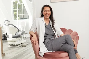 Dr Roxane Katiya - Clinique dentaire, Dentiste Saint-Bruno image