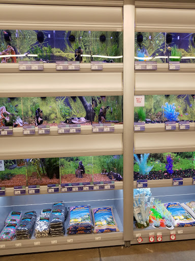 Pet Store «PetSmart», reviews and photos, 1580 Gateway Blvd, Fairfield, CA 94533, USA