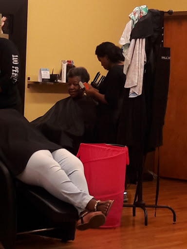 Beauty Salon «Carolina Hair Studios», reviews and photos, 1537 Main St, Columbia, SC 29201, USA