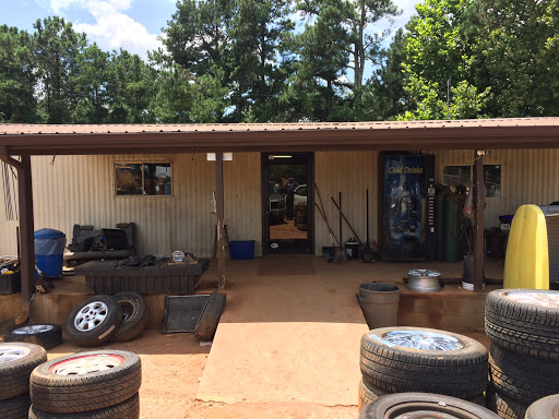 Auto Parts Store «Givens Used Auto Parts», reviews and photos, 285 Rock House Rd SE, Lawrenceville, GA 30045, USA