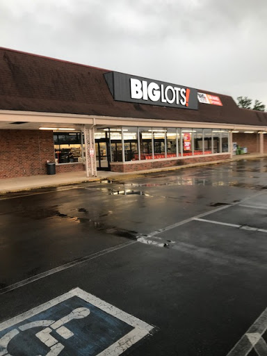 Big Lots, 633 S Jefferson Ave, Cookeville, TN 38501, USA, 