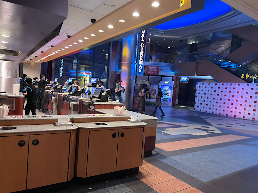 Movie Theater «Regal Cinemas E-Walk 13 & RPX», reviews and photos, 247 W 42nd St, New York, NY 10036, USA