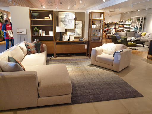 Furniture Store «Crate and Barrel», reviews and photos, 358 San Lorenzo Ave, Coral Gables, FL 33146, USA