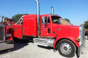 Roger's Service & Towing LLC image