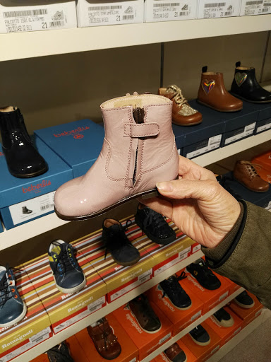 Stores to buy women's alpe boots Brussels