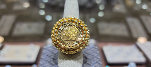 Jeweler «Delores Jewelers», reviews and photos, 464 N Alafaya Trail, Orlando, FL 32828, USA