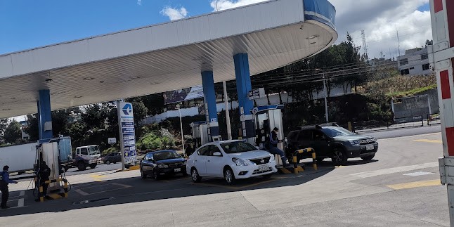 Opiniones de Gasolinera DE Petro-Comercial EP en Quito - Gasolinera