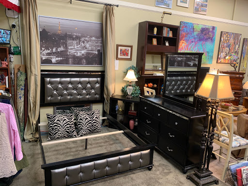 Thrift Store «Twice As Nice-Pottstown», reviews and photos, 233 E High St, Pottstown, PA 19464, USA