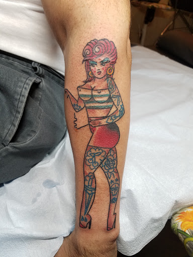 Tattoo Shop «Tinta Rebelde Custom Tattoos», reviews and photos, 133 E 3rd St, Los Angeles, CA 90013, USA