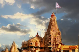 Shree Dwarkadhish Temple image