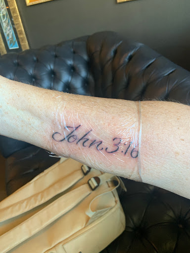Explore cute flash tattoo ideas, creative tattoo ideas in Honolulu, available at Tattoolicious Tattoo Waikiki