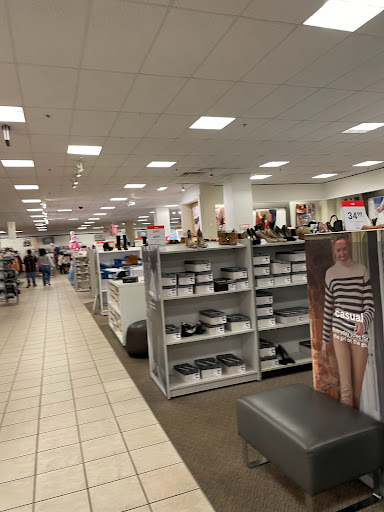 Department Store «JCPenney», reviews and photos, 3800 US Hwy 98 N #200, Lakeland, FL 33809, USA