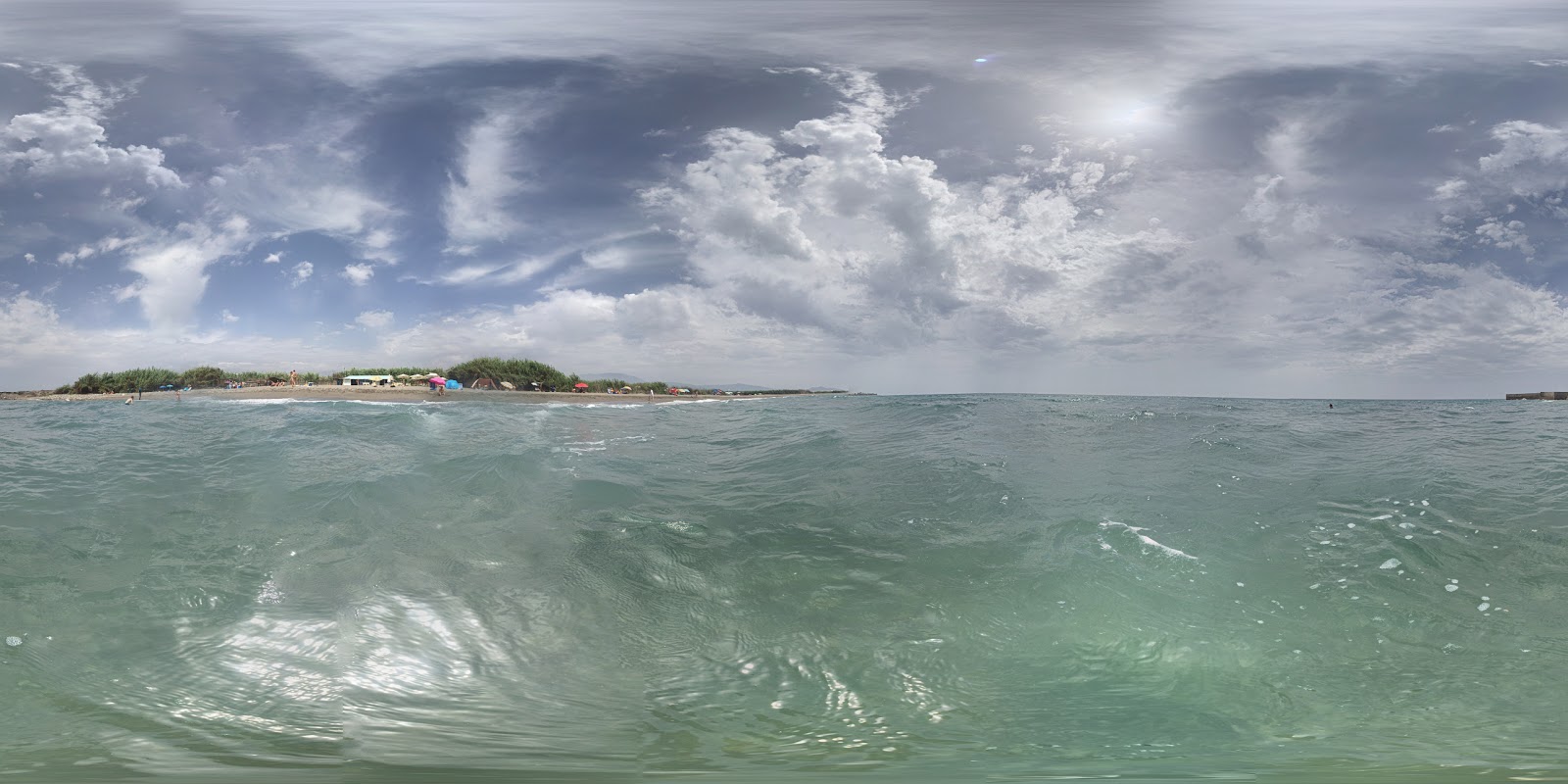Playa Cabo Gilla的照片 带有灰色壳沙表面