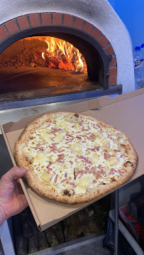 Pizza du Pizzas à emporter Pizza Calypso Vendredi soir à Quincieux - n°15