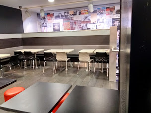 Photo n°70 de KFC Besançon Chateaufarine à Besançon ()