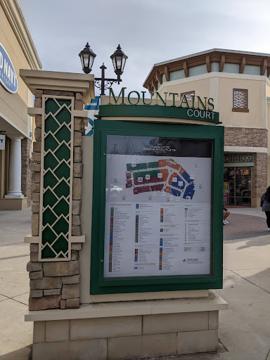 Shopping Mall «Charlotte Premium Outlets», reviews and photos, 5404 New Fashion Way, Charlotte, NC 28278, USA